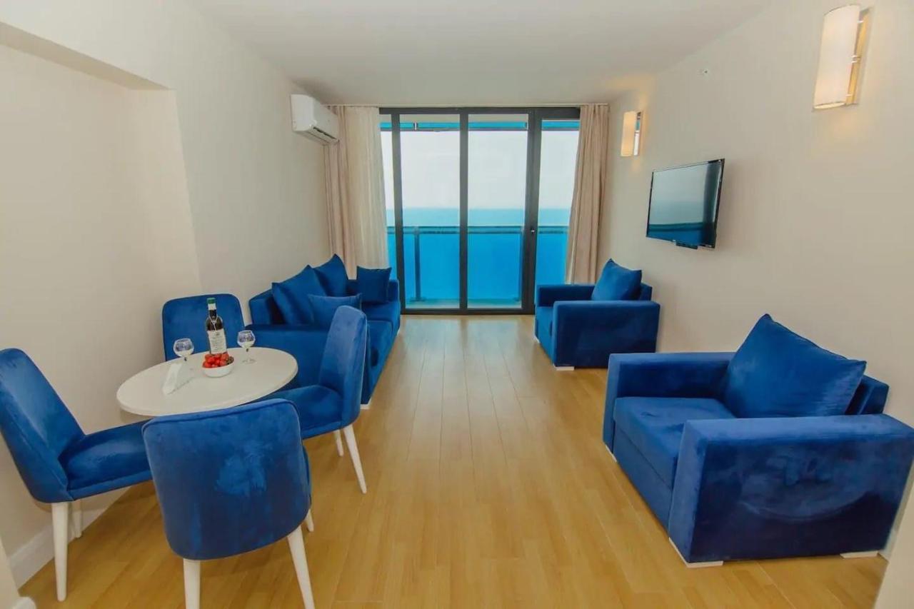 Orbi City Luxury Towers Aparthotel Batumi Exterior photo
